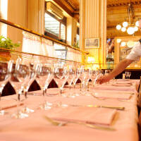 Mise en place salle de restaurant le FRANCAIS